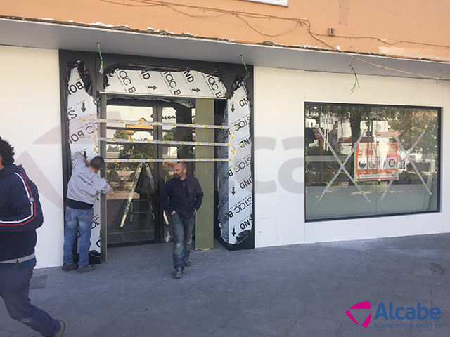 escaparate-tienda-regalos-ale-hop-benalmadena-09