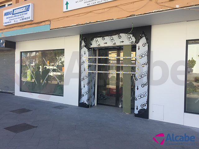 escaparate-tienda-regalos-ale-hop-benalmadena-10