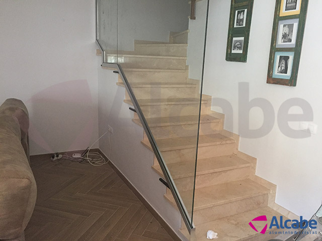 Protección de Cristal para Escalera Interior en Vivienda