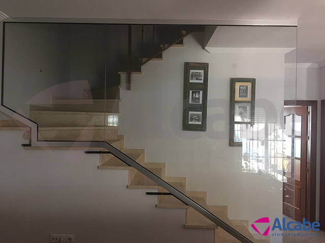 Protección de Cristal para Escalera Interior en Vivienda