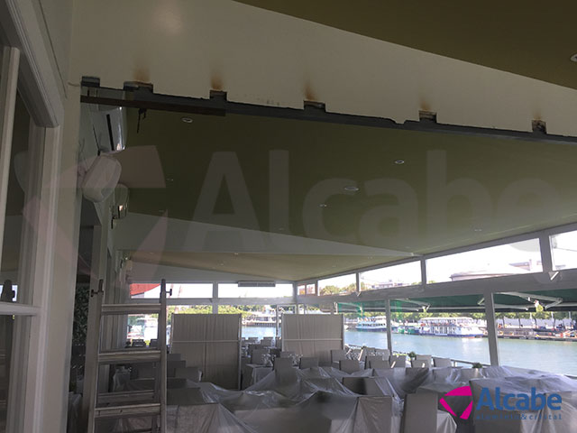 Restaurante Río Grande. Instalación de cerramientos de cristal con cortinas de vidrio Sunflex SF40