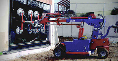 Robot Cristalero en ALQUILER, con Personal Especializado en ALCABE Robot Cristalero en ALQUILER, con Personal Especializado en ALCABE